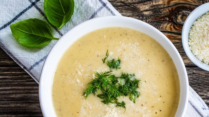 sopa de ajo y perejil