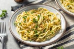 pasta en salsa de alioli