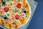 Pizza de arañas para Halloween