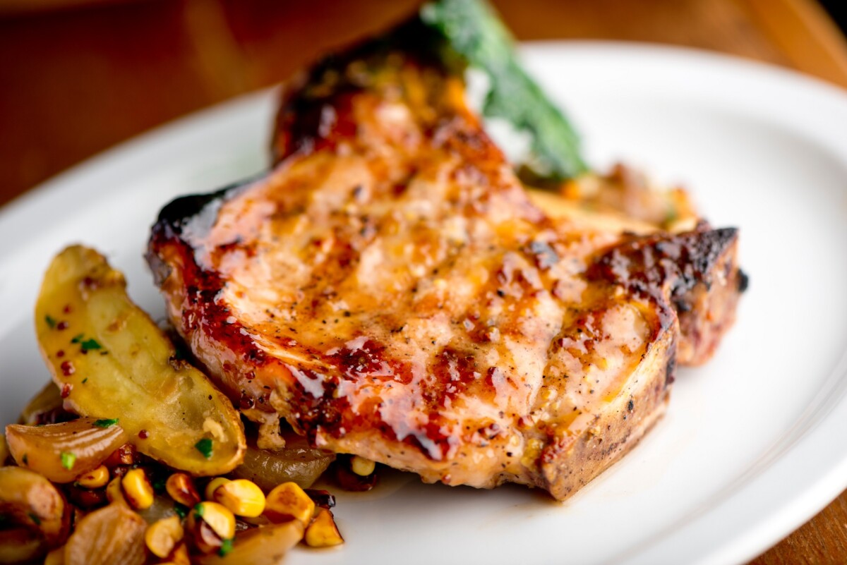 chuletas de cerdo en salsa de mango