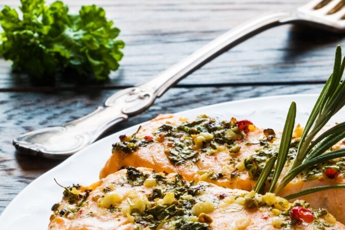 salmón a la mantequilla