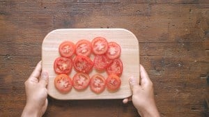 tostada de tomate asado y anchoa