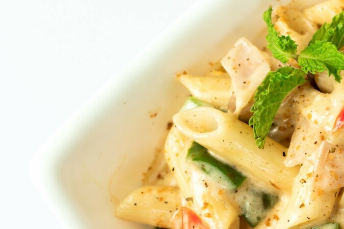 Pasta salteada con crema