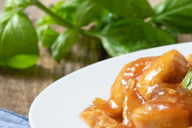 Pechugas de pollo con chutney de manzana