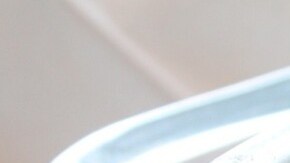 olla con estofado de salhichas con papas