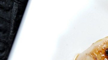 Pollo relleno de manzanas caramelizadas y nueces