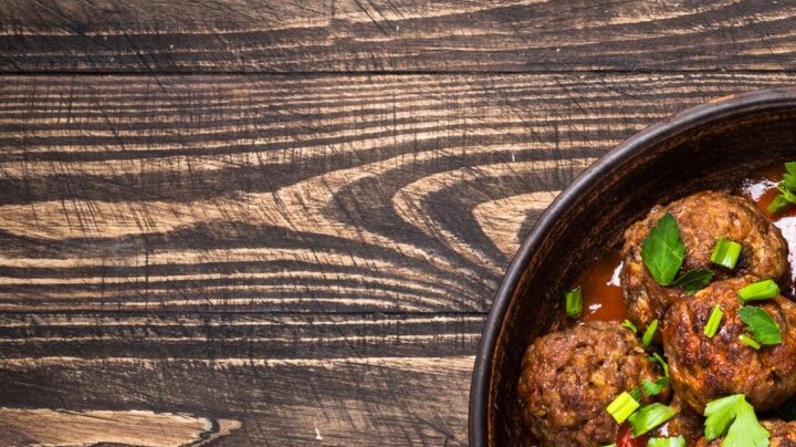 Albóndigas de cordero con menta y tzatziki