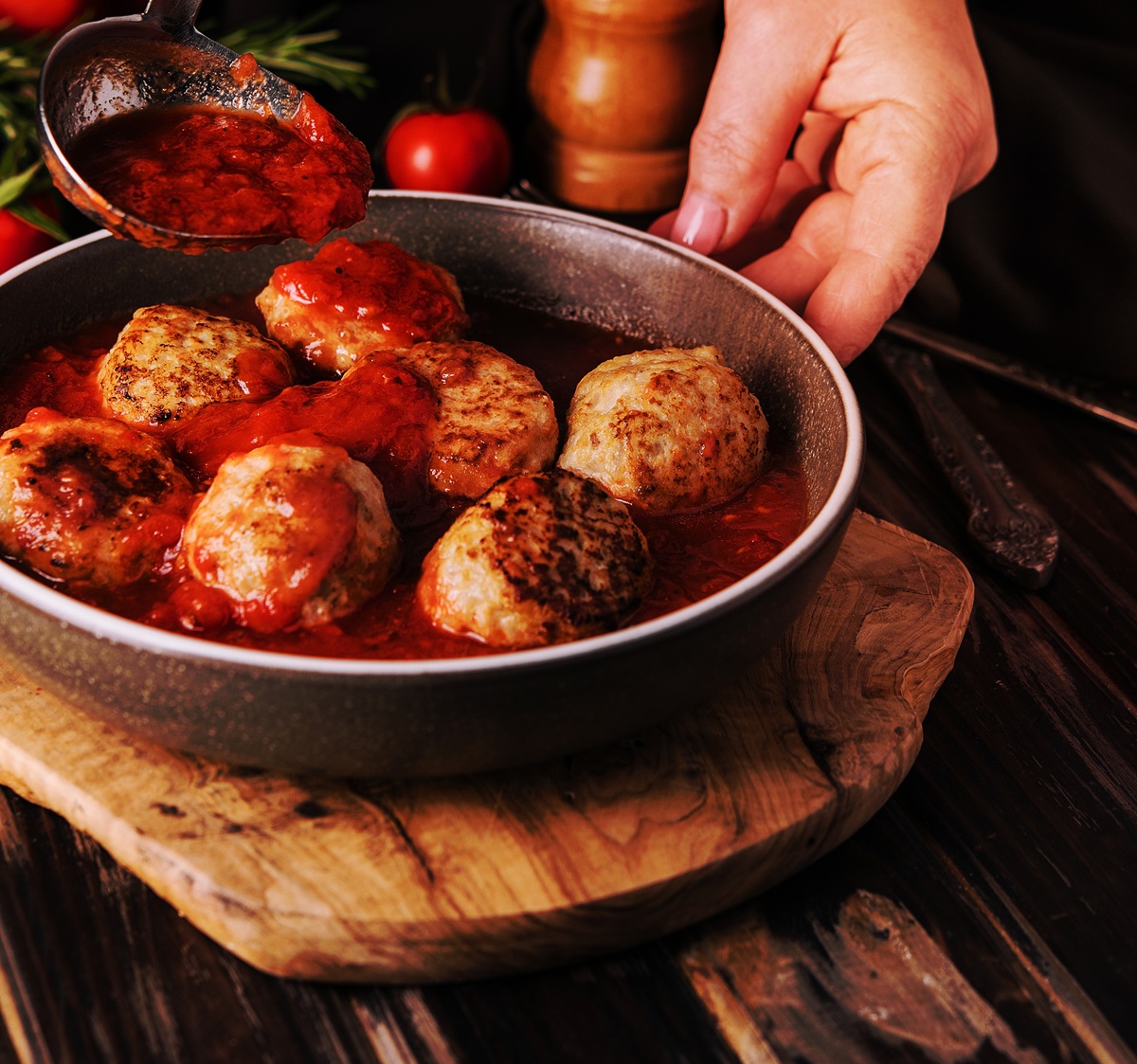 albóndigas en salsa de la abuela