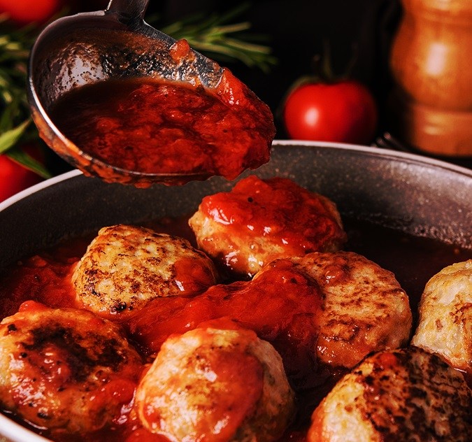 albóndigas en salsa de la abuela