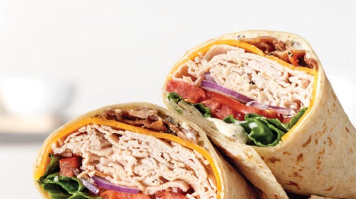 wrap de pavo y hummus