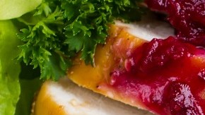 pavo en salsa de arándanos