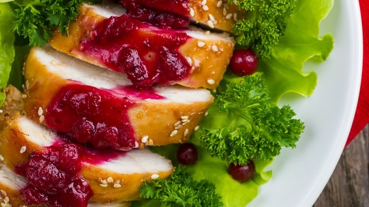 pavo en salsa de arándanos