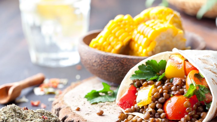 Vegan,Tortilla,Wrap,,Roll,With,Grilled,Vegetabes,And,Lentil,And