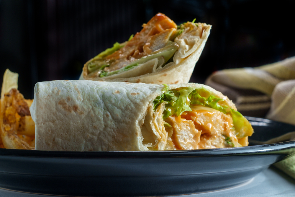 Wrap de Pollo estilo Búfalo, una explosión de sabor en cada bocado