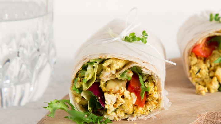 WRAP DE TOFU CON VEGETALES ASADOS