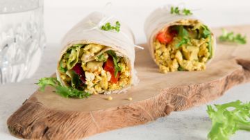 WRAP DE TOFU CON VEGETALES ASADOS