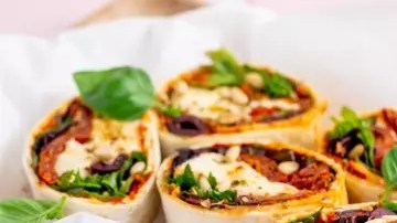 Wrap de tomate y mozzarella