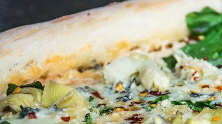 Pizza de Espinacas y Alcachofa