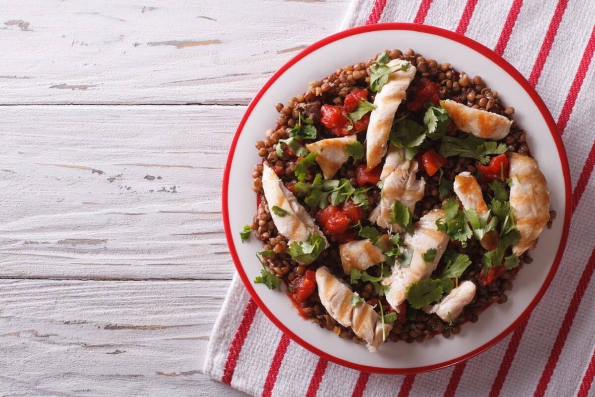 Ensalada de lentejas y pollo, paso a paso