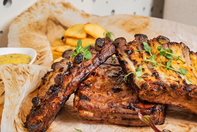 costillas de cerdo al horno con miel y mostaza