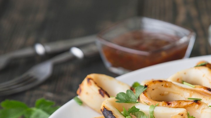 brochetas de calamares