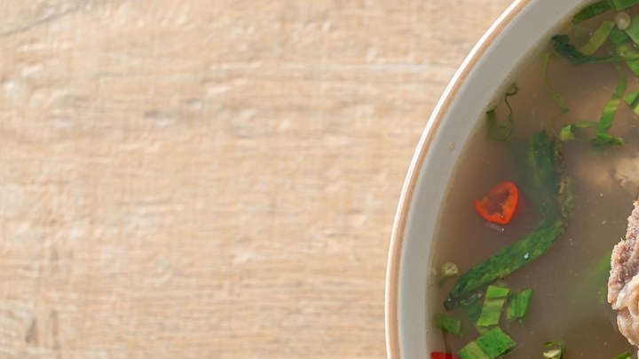 Sopa de Costillas de Cerdo con Verduras