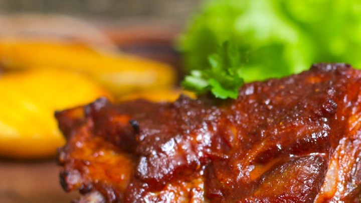 Costillas de Cerdo al Horno con Salsa de Tamarindo