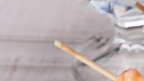 Brochetas de pollo y mango