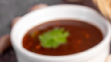 brochetas de albóndigas