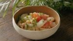 Ensalada de garbanzos con pepino y bacalao