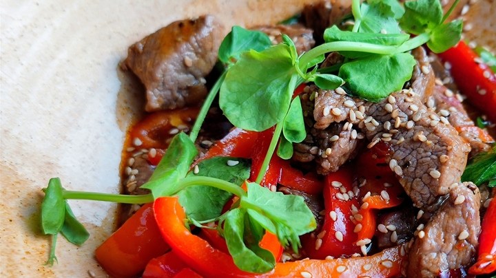 Close,Up,Shot,Of,Stir,Fried,Tenderloin,Beef,Steak,Tips