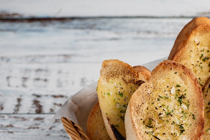 Pan de ajo en airfryer
