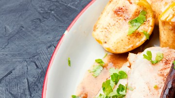 Lomo de cerdo con manzanas asadas y canela