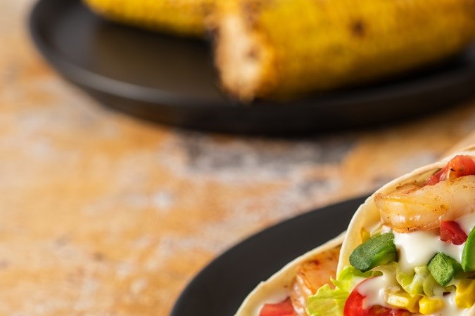 wrap de camarones al ajillo