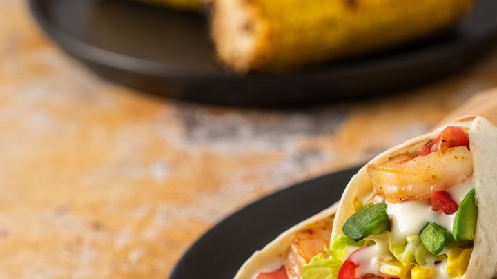 wrap de camarones al ajillo