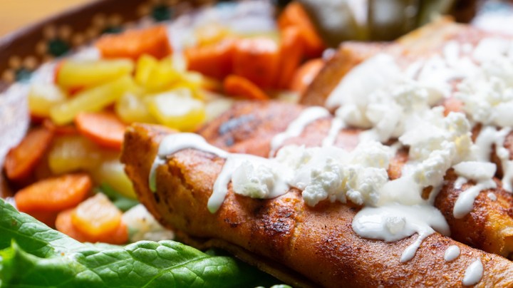 Enchiladas de guajillo