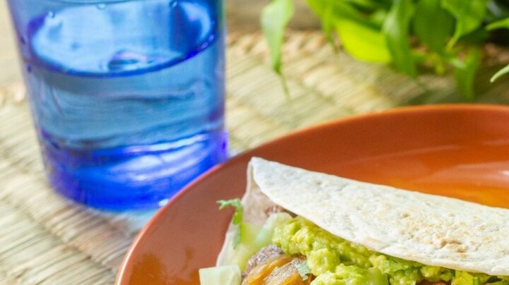 montados de carne asada