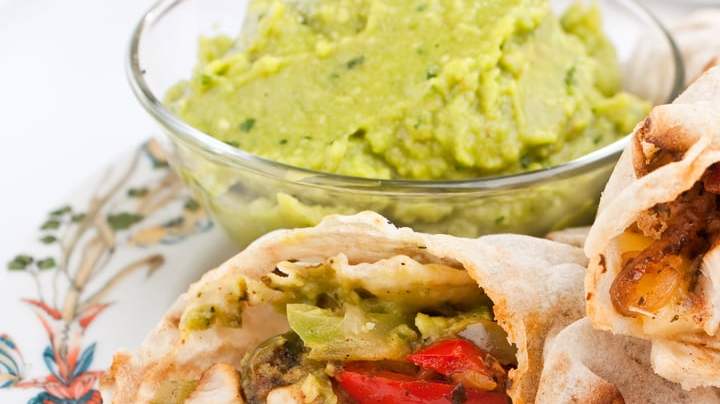 Wrap de pollo con guacamole