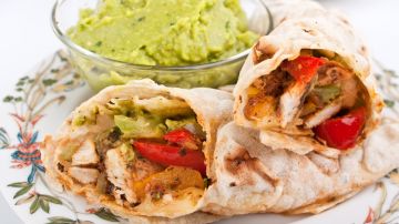 Wrap de pollo con guacamole