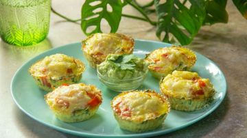 muffins de huevo con verduras y queso