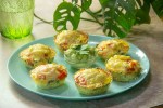 muffins de huevo con verduras y queso