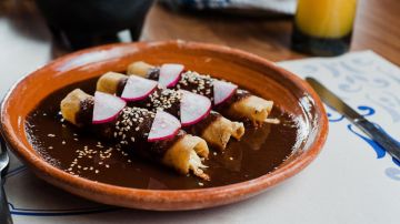 enchiladas de chile ancho