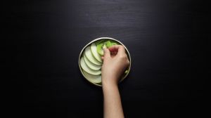 Smoothie bowl con kiwi y manzana