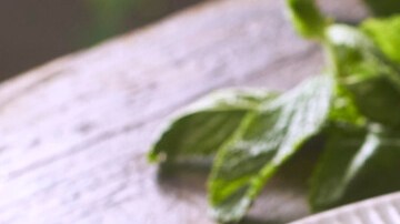 Photo © 2019 The Grosby Group Food Division

Orange, mint and honey

peel and slice 3 oranges

oranges
3 oranges
good squirt of honey

4 tsp of rum

decorate with mint