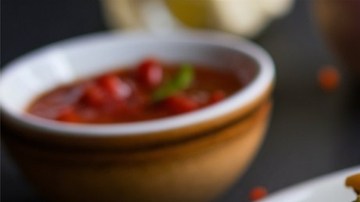 Tostadas de carne en adobo