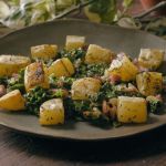salteado de patata, kale y jamón