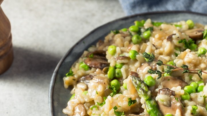 risotto de espárragos y champiñones