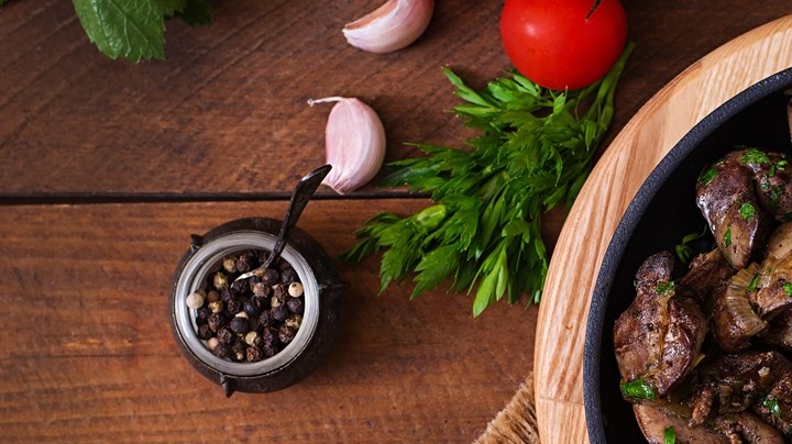 hígado frito con bacon