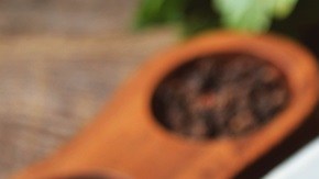 hígado con manzanas