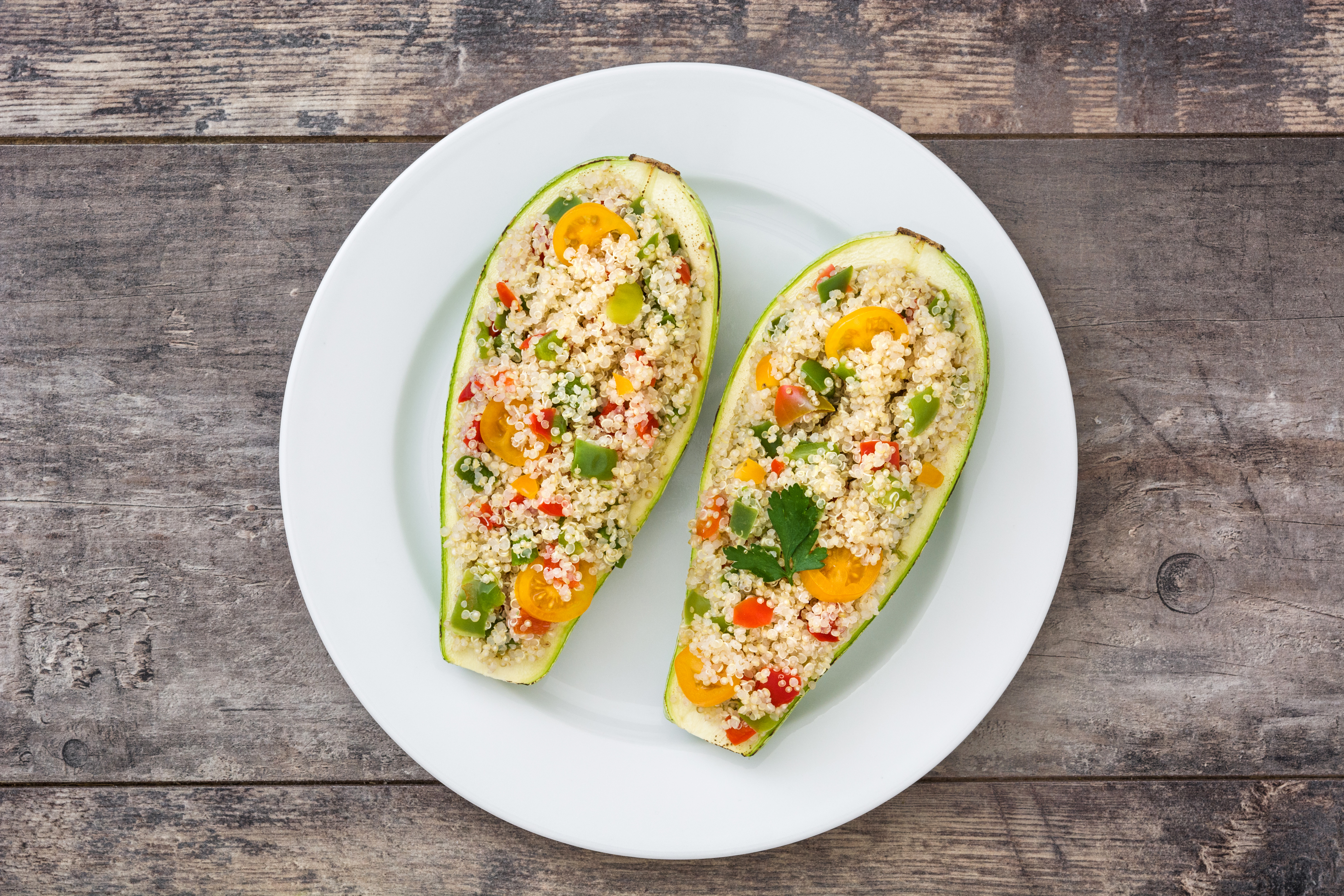Calabacines rellenos de quinoa: una receta muy versátil